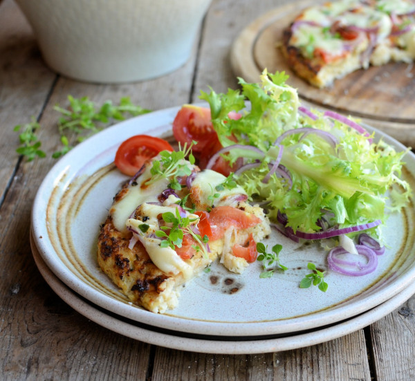 Low-Calorie Cauliflower Crust Pizza: Gluten Free, Paleo and 5:2 Diet ...