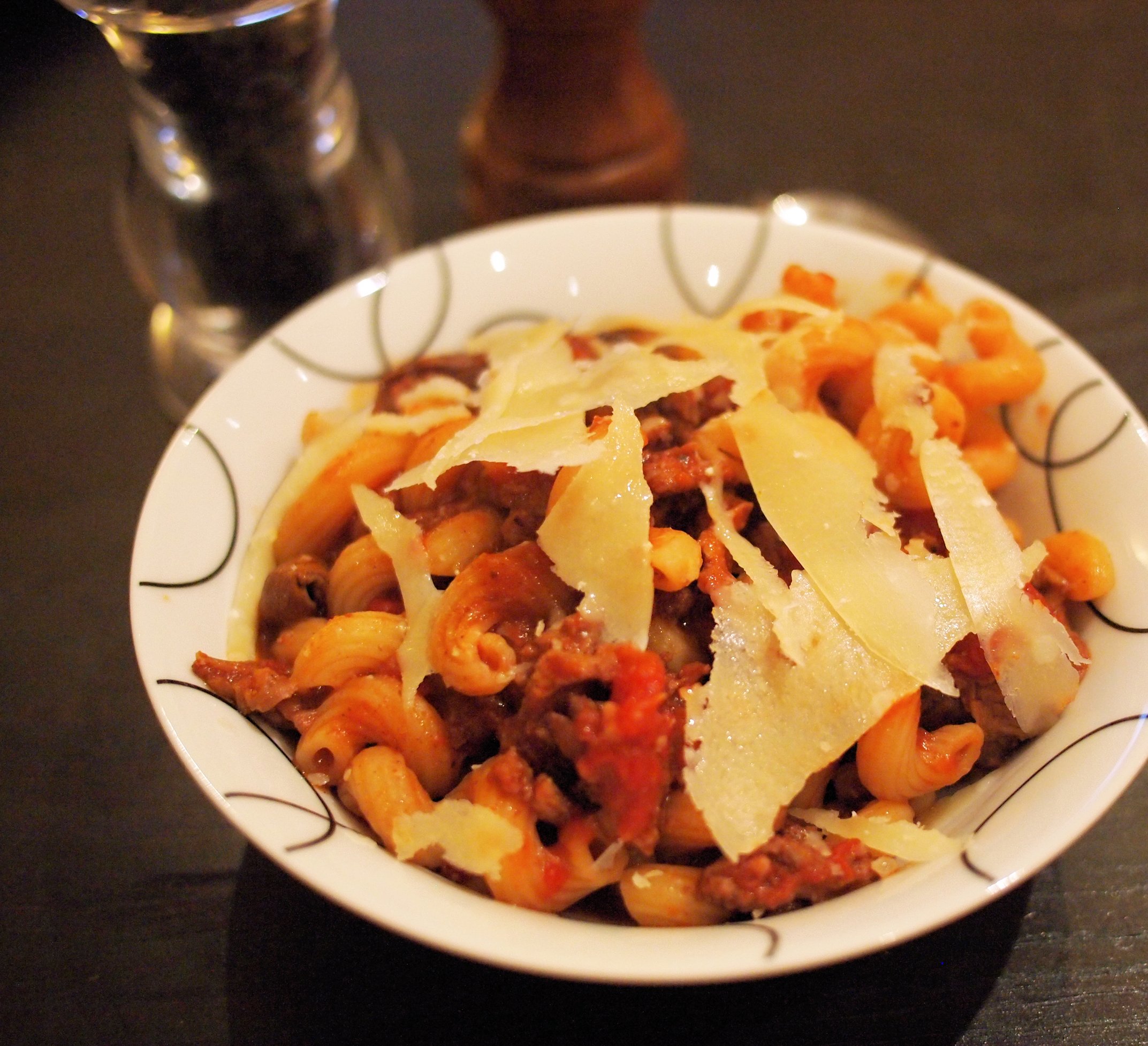 Easy Family Recipe: Italian Sausage Pasta Bowl with Grana Padano Cheese  (5:2 Diet)
