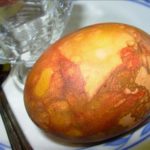 Traditions on Monday – Traditional Easter Marbled Pace Eggs