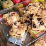 Taste the Season with British Apples and Pears: Apple, Bramble & Pear Tray Bake Recipe