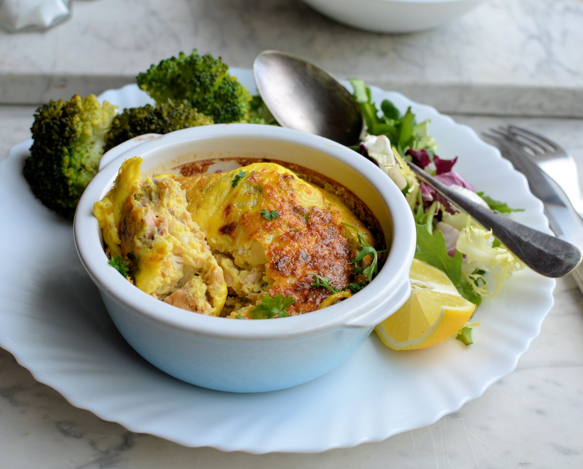Easy Light Lunch For A 5 2 Diet Day Salmon And Spring Onion Gratins easy-chicken-lunch-recipes-setkab