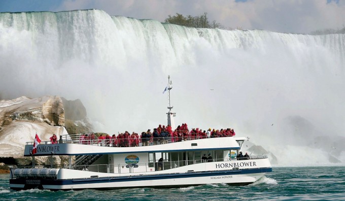 Niagara Falls Hornblower Cruises
