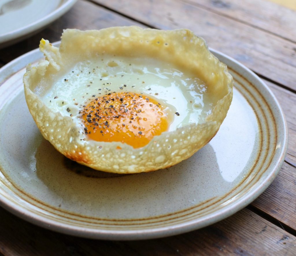 Egg Hoppers
